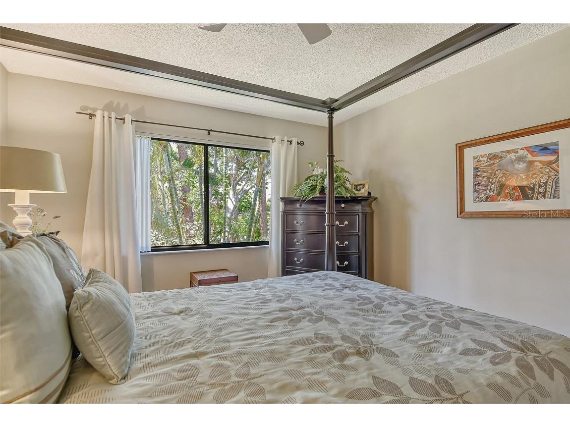 1720 Glenhouse Drive #GL430 Sarasota FL 34231 A4674163 image20