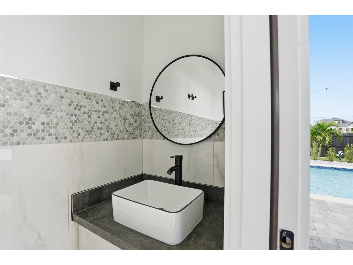 1720 NW 15th Place Cape Coral FL 33993 TB8455140 image30