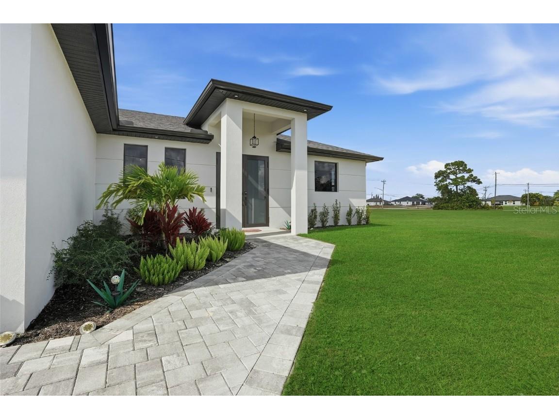 1720 NW 15th Place Cape Coral FL 33993 TB8455140 image5