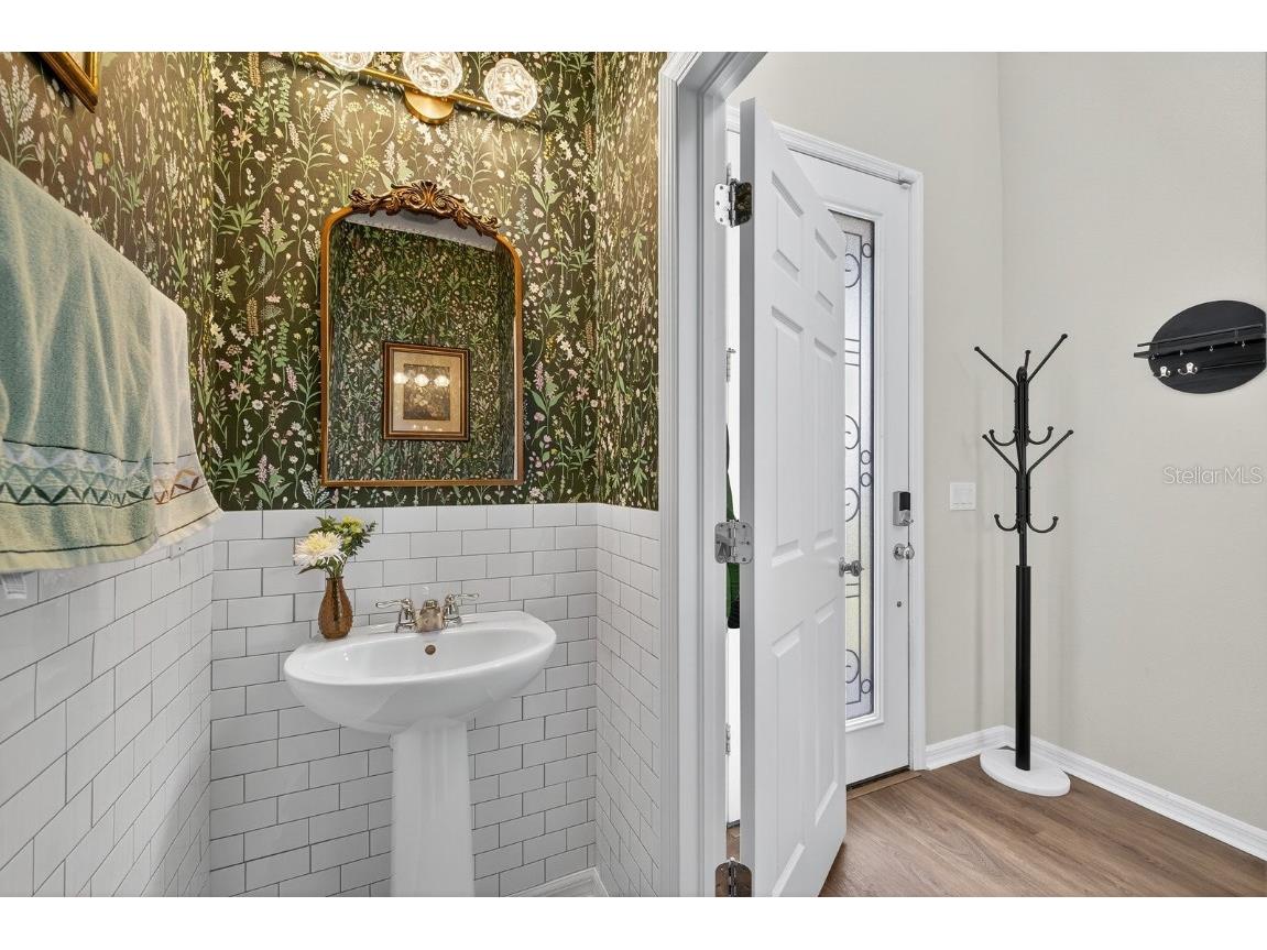 1720 Passage Key Lane Ruskin FL 33570 TB8405641 image17