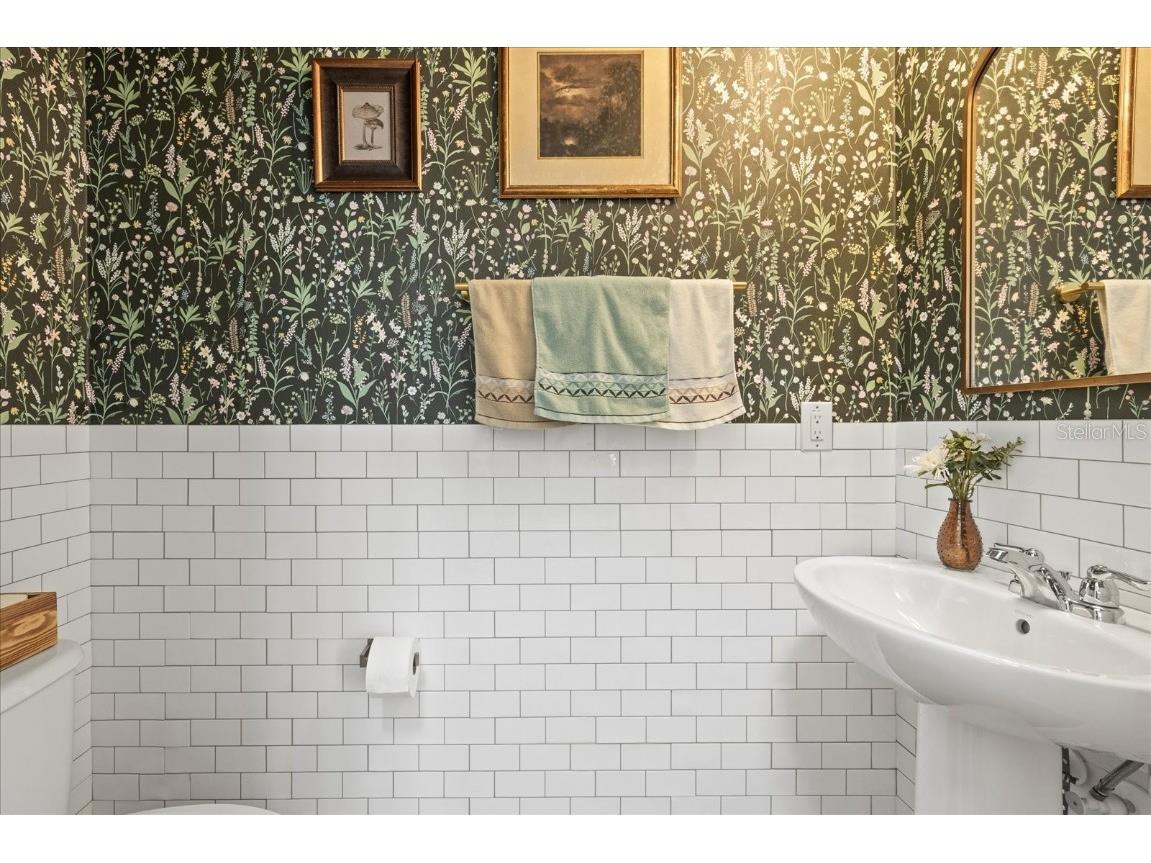 1720 Passage Key Lane Ruskin FL 33570 TB8405641 image18