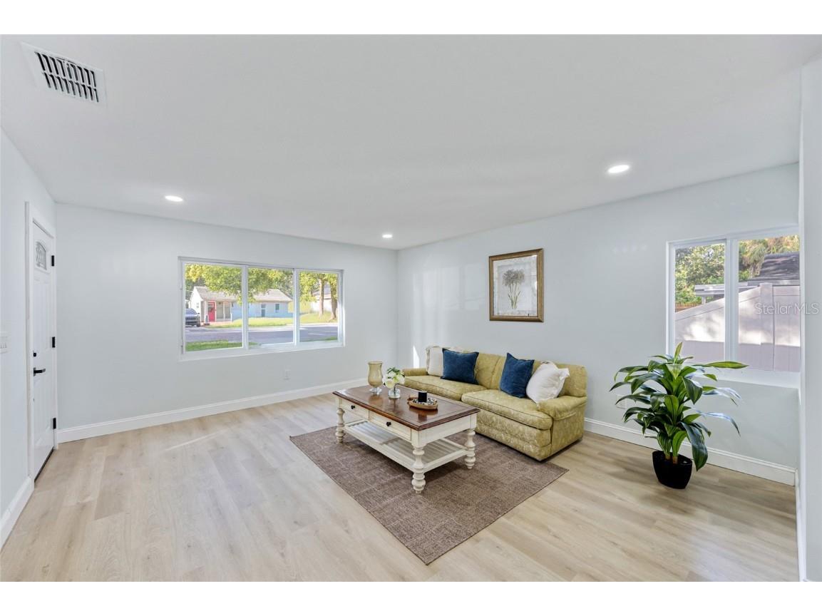 1720 SE Lambright Street Tampa FL 33610 TB8406168 image8