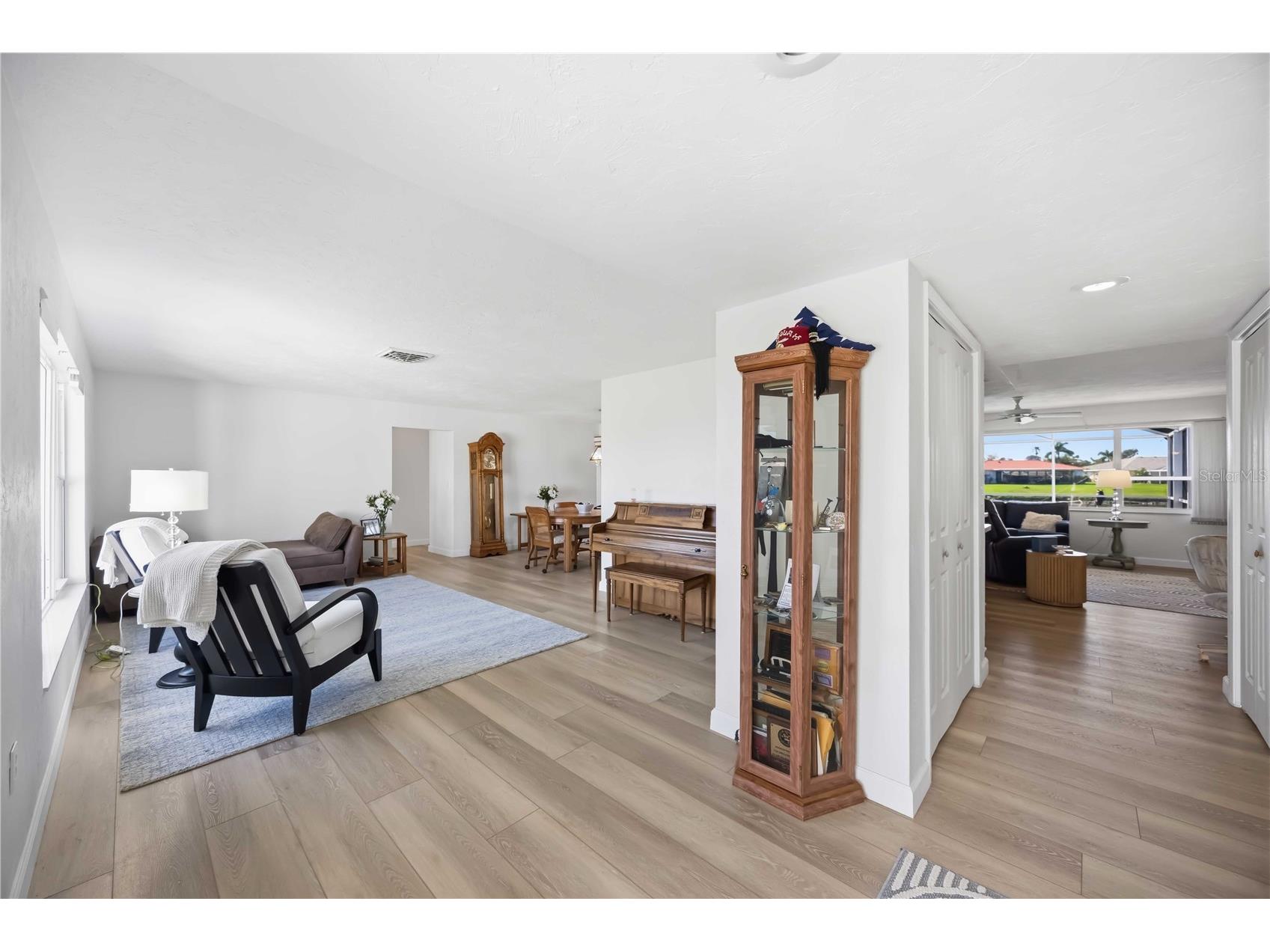 1720 Sklar Court Venice FL 34293 N6143335 image3