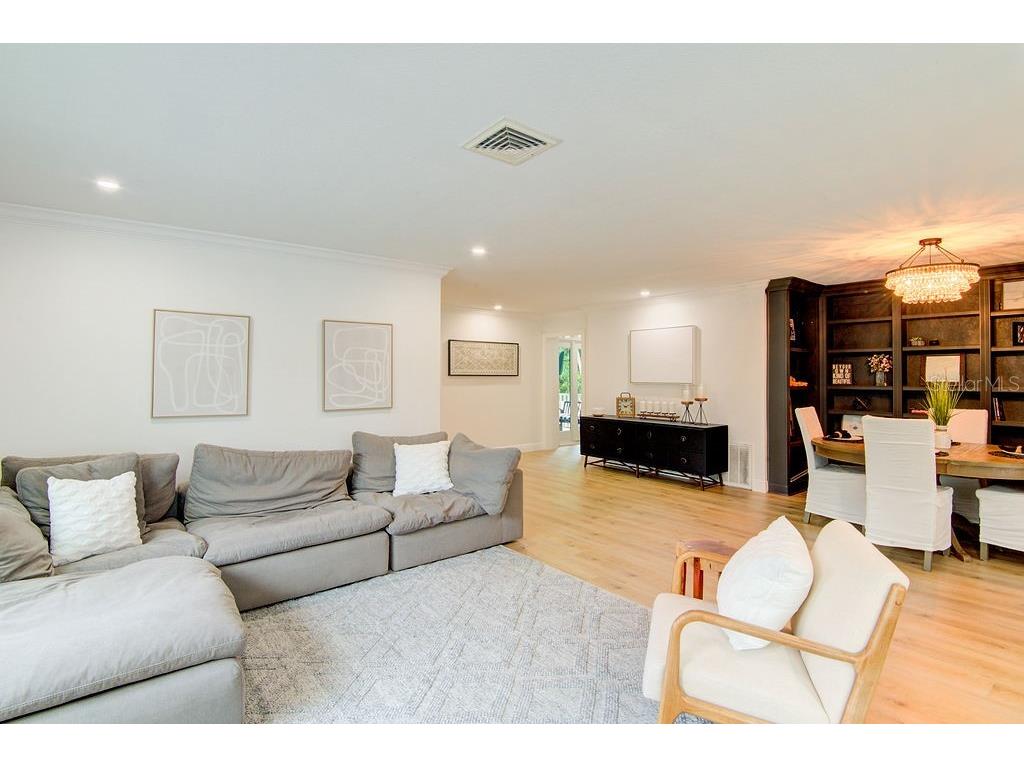 1720 Spring Creek Drive Sarasota FL 34239 - CURRINS LAKEVIEW A4653454 image16