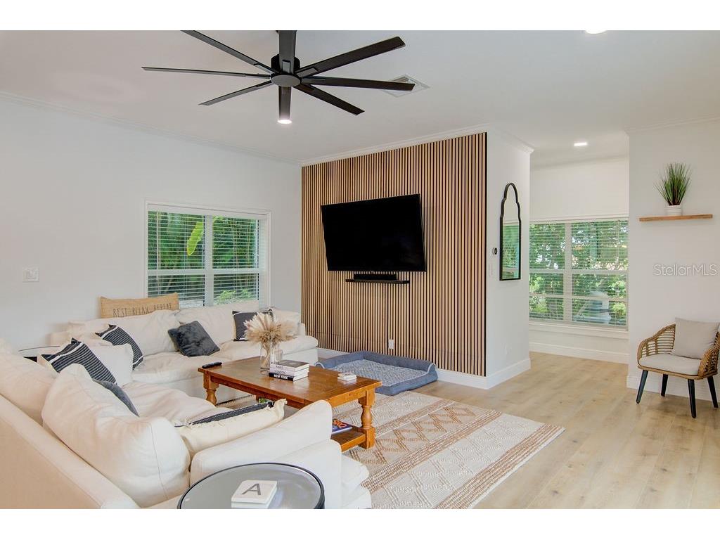 1720 Spring Creek Drive Sarasota FL 34239 - CURRINS LAKEVIEW A4653454 image23