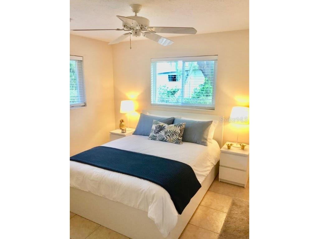 1721 Birchwood Street Sarasota FL 34231 A4669540 image15