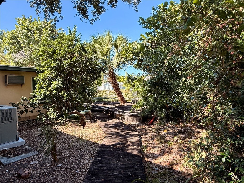 1721 Birchwood Street Sarasota FL 34231 A4669540 image5