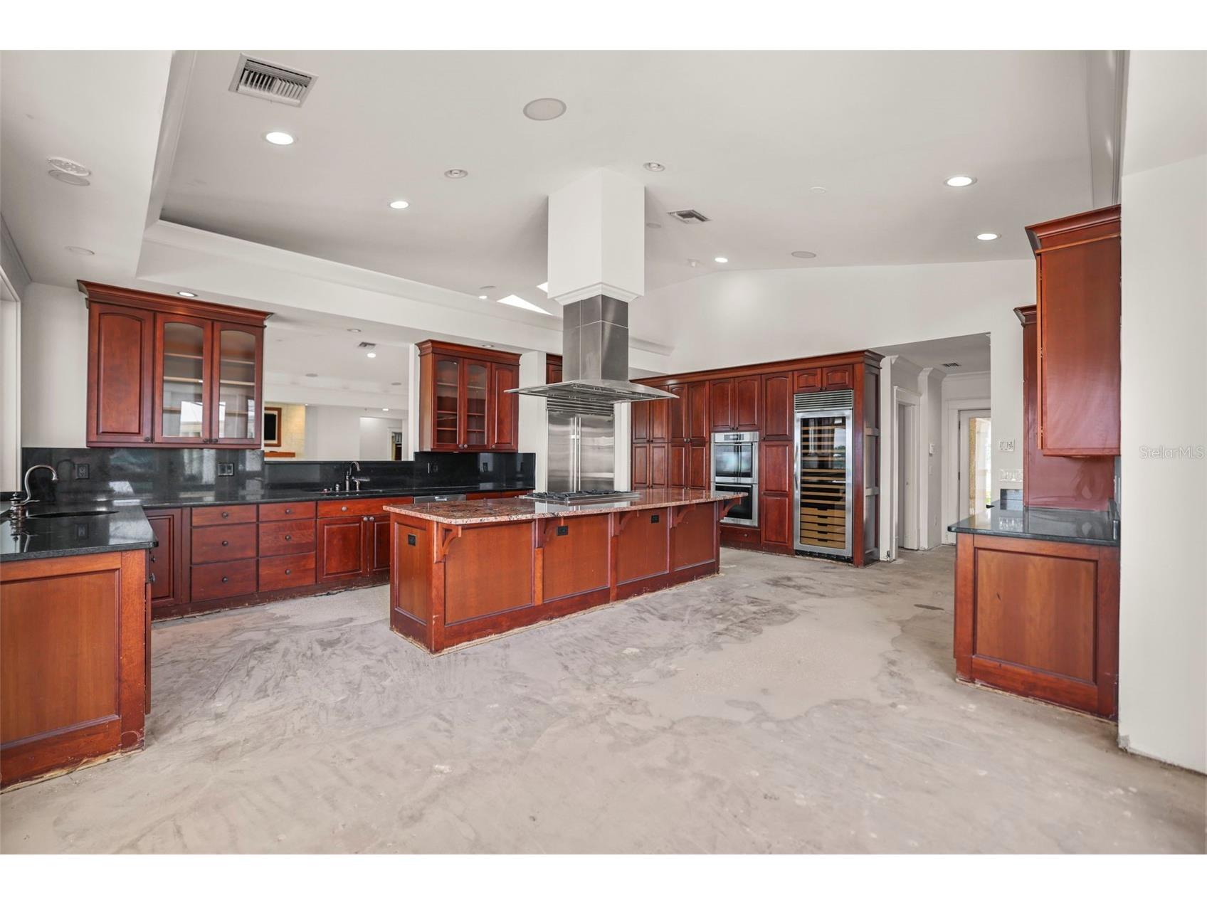 1721 Gulf Road Tarpon Springs FL 34689 TB8501527 image12