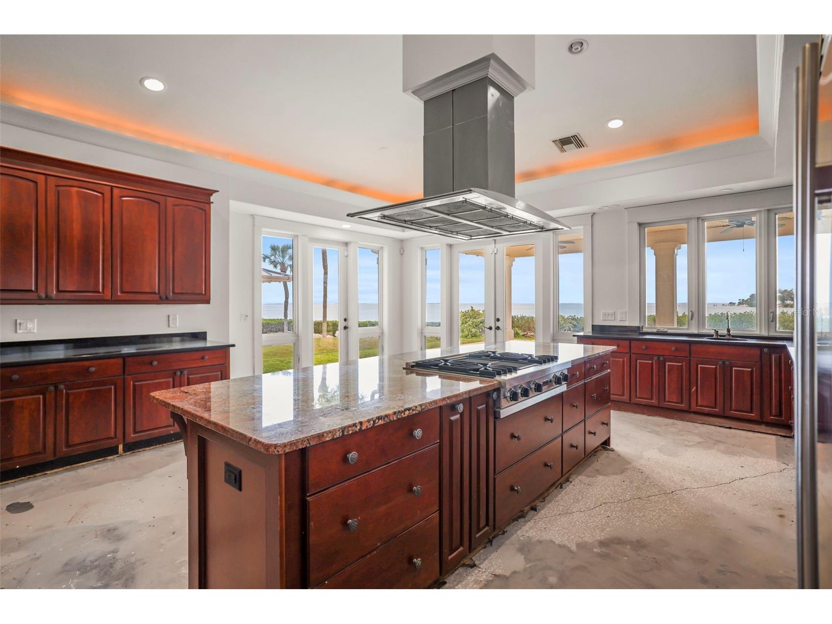 1721 Gulf Road Tarpon Springs FL 34689 TB8501527 image8