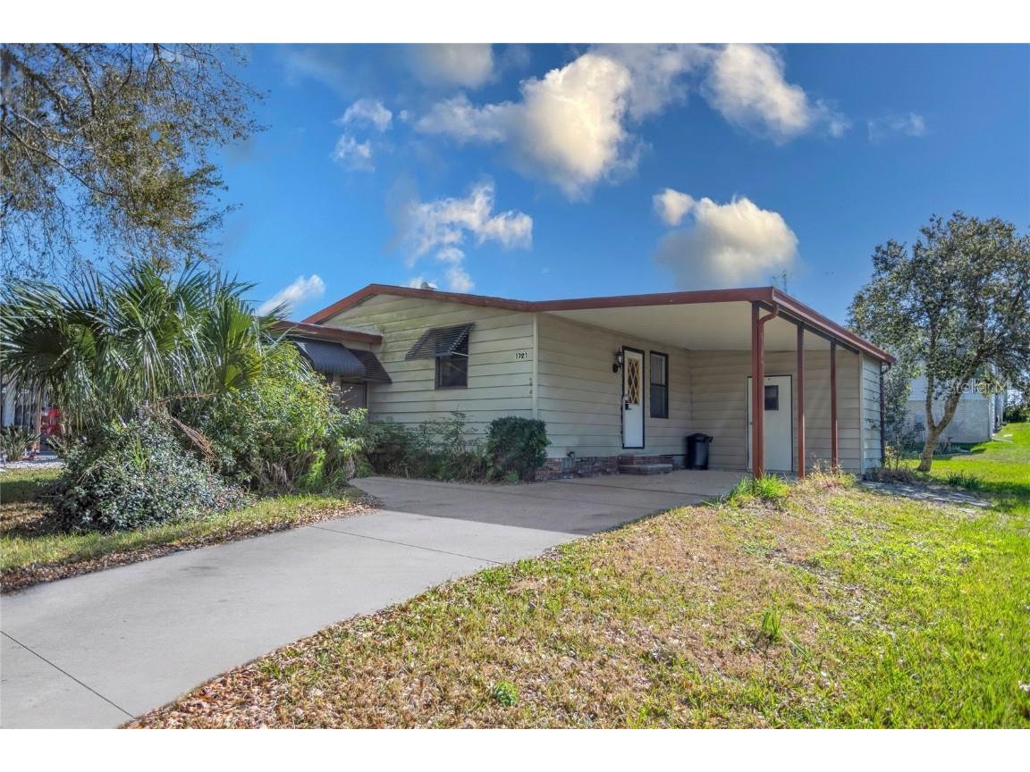 1721 Hilton Head Boulevard Lady Lake FL 32159 OM652906 image1