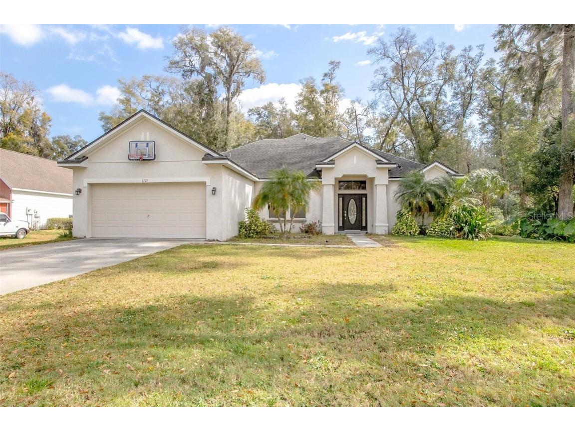 1721 N Clara Avenue Deland FL 32720 V4934634 image1