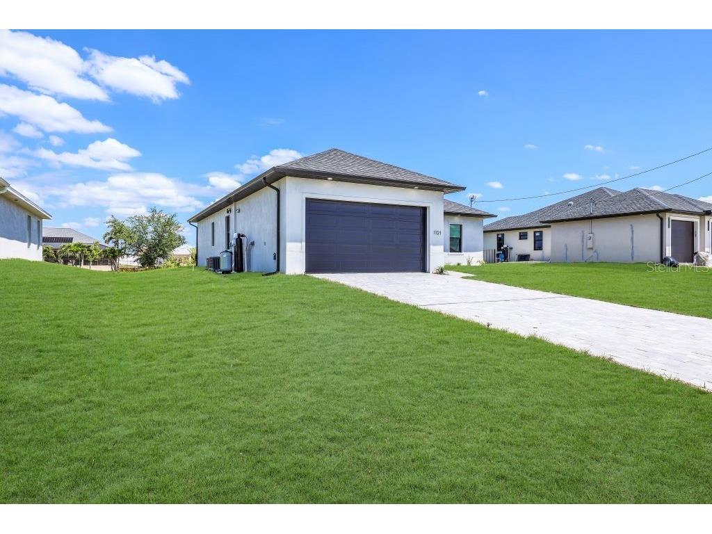 1721 NW 2nd Street Cape Coral FL 33993 A4690128 image4