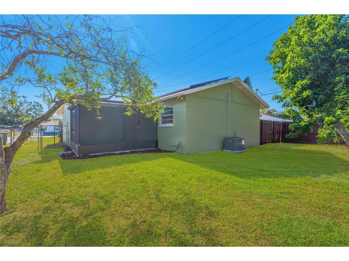 1721 W Humphrey Street Tampa FL 33604 TB8449623 image17