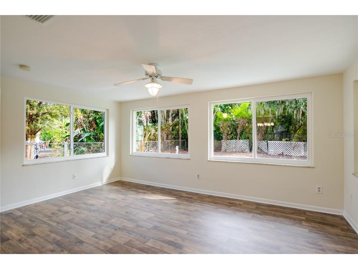 1721 Woodridge Drive Clearwater FL 33756 TB8457881 image18