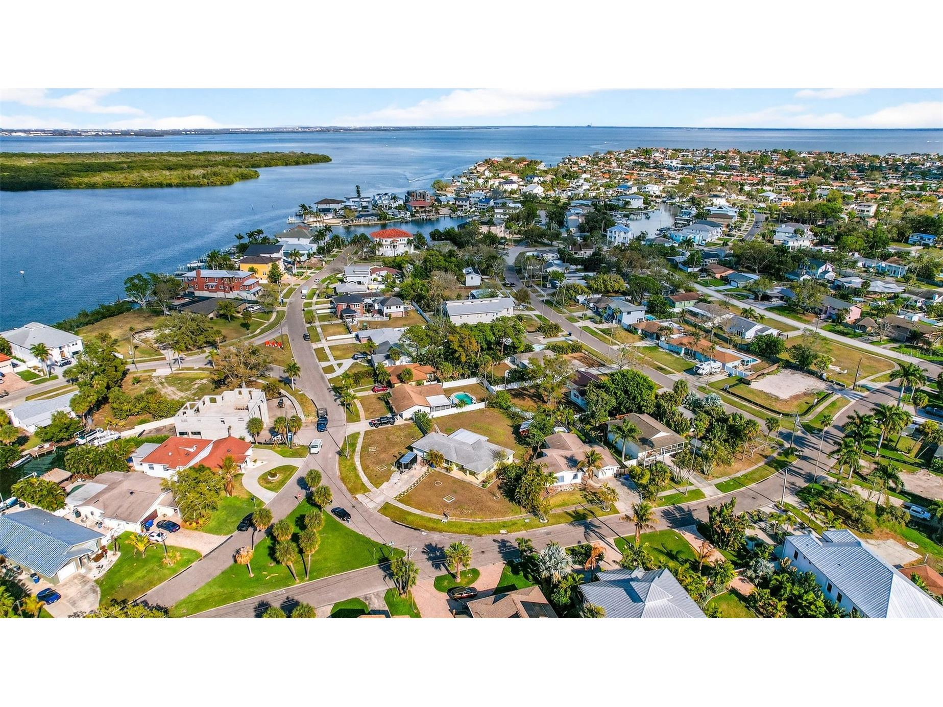 1722 Bayou Grande Boulevard NE Saint Petersburg FL 33703 TB8482844 image12