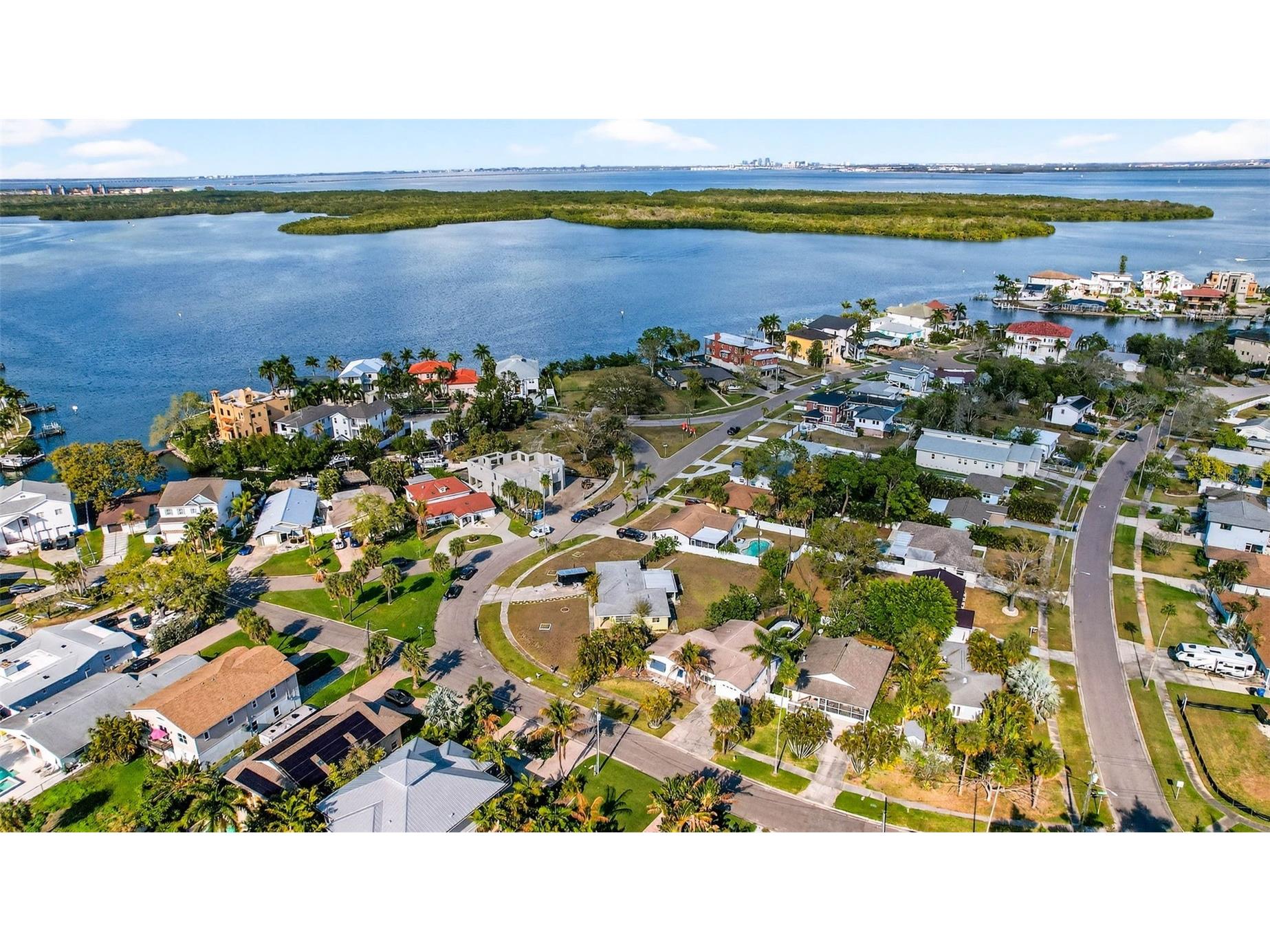 1722 Bayou Grande Boulevard NE Saint Petersburg FL 33703 TB8482844 image13