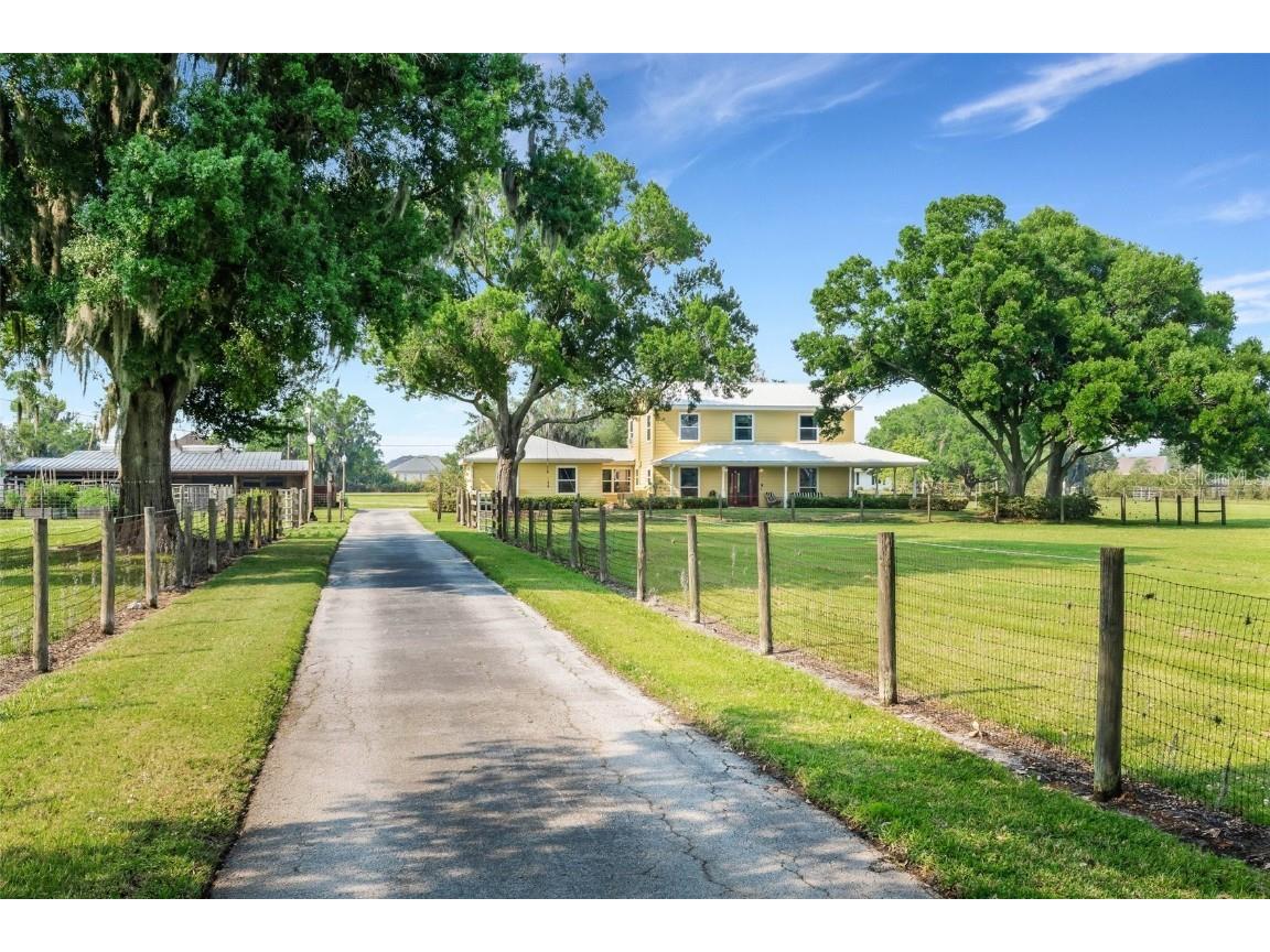1722 Broken Arrow Trail N Lakeland FL 33813 L4949991 image1