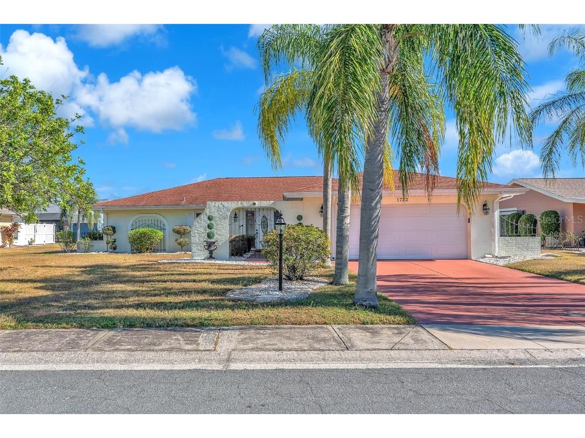 1722 Coco Palm Circle Sun City Center FL 33573 TB8444124 image1