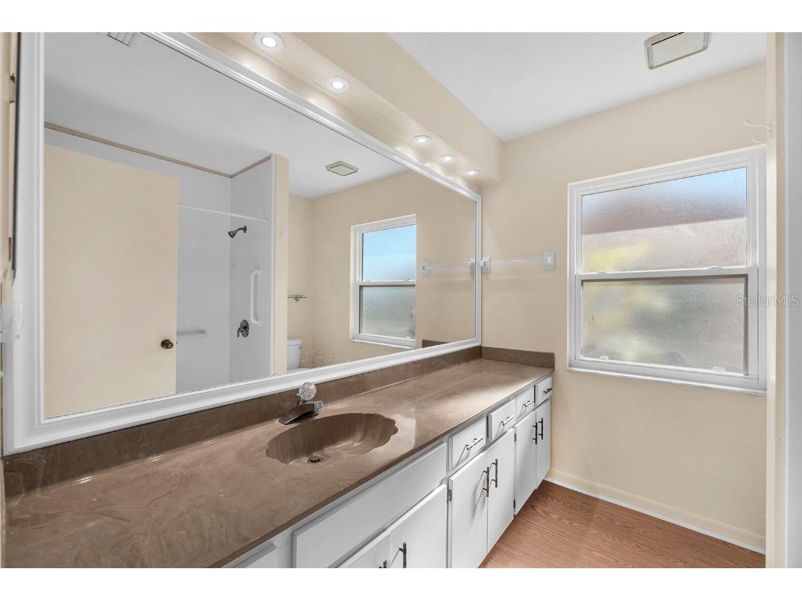 1722 Coco Palm Circle Sun City Center FL 33573 TB8444124 image17