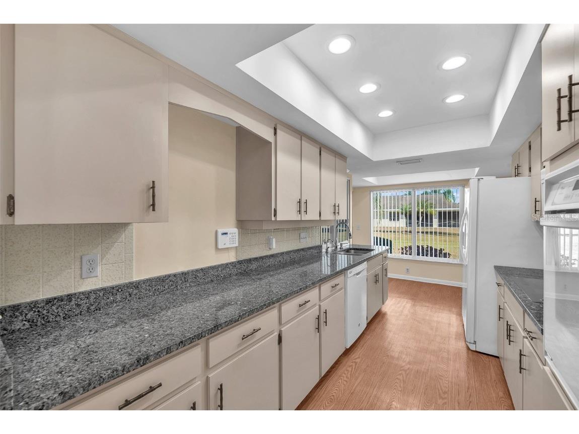 1722 Coco Palm Circle Sun City Center FL 33573 TB8444124 image22