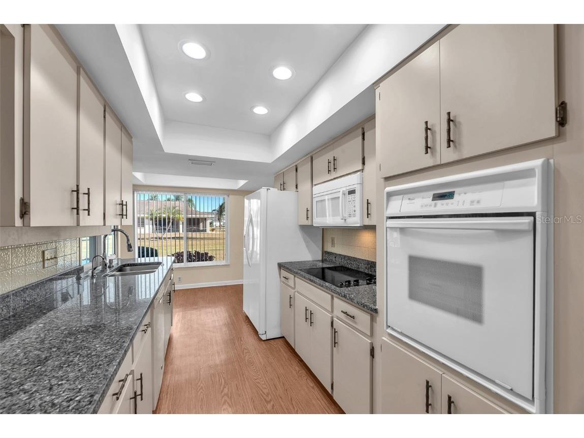 1722 Coco Palm Circle Sun City Center FL 33573 TB8444124 image23