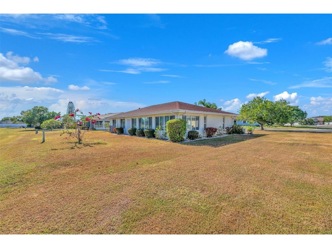 1722 Coco Palm Circle Sun City Center FL 33573 TB8444124 image5