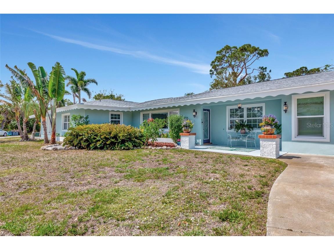 1722 Hazelwood Street Sarasota FL 34231 A4651116 image1