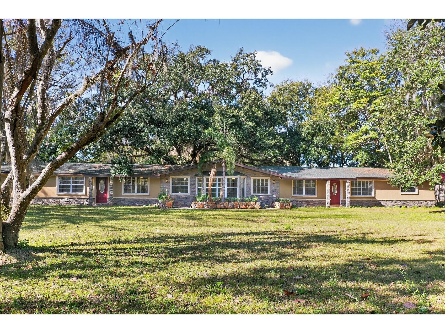 17220 Estes Road Lutz FL 33548 - LAKE ESTES TB8464973 image1