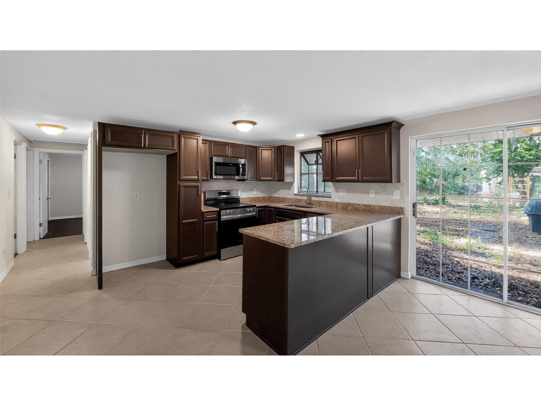 17220 Estes Road Lutz FL 33548 - LAKE ESTES TB8464973 image4