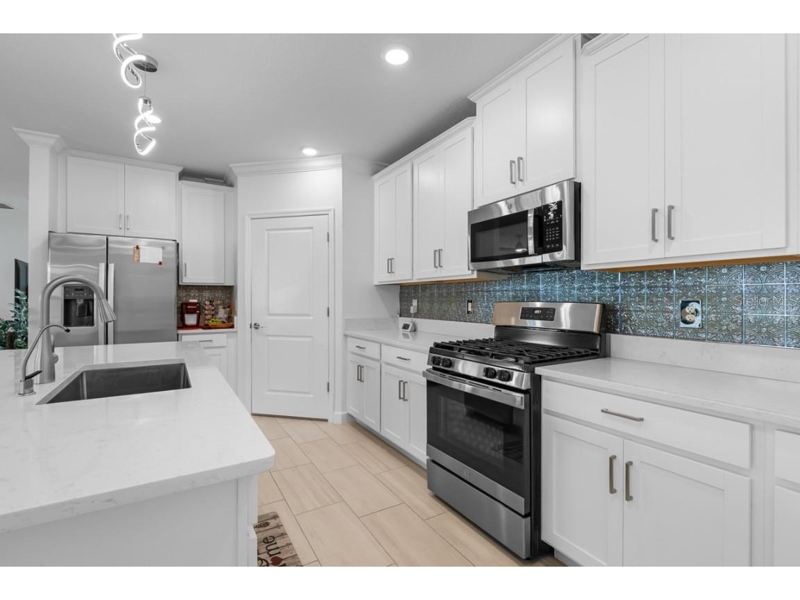 17222 Holly Well Avenue Wimauma FL 33598 - SOUTHSHORE BAY LAGOON TB8383447 image8