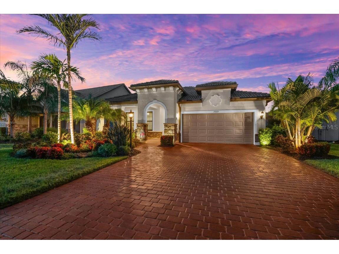 17229 Hampton Falls Terrace Bradenton FL 34202 A4657802 image1