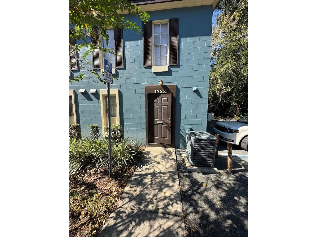1723-1723 NE 2nd Street Ocala FL 34470 OM712918 image2