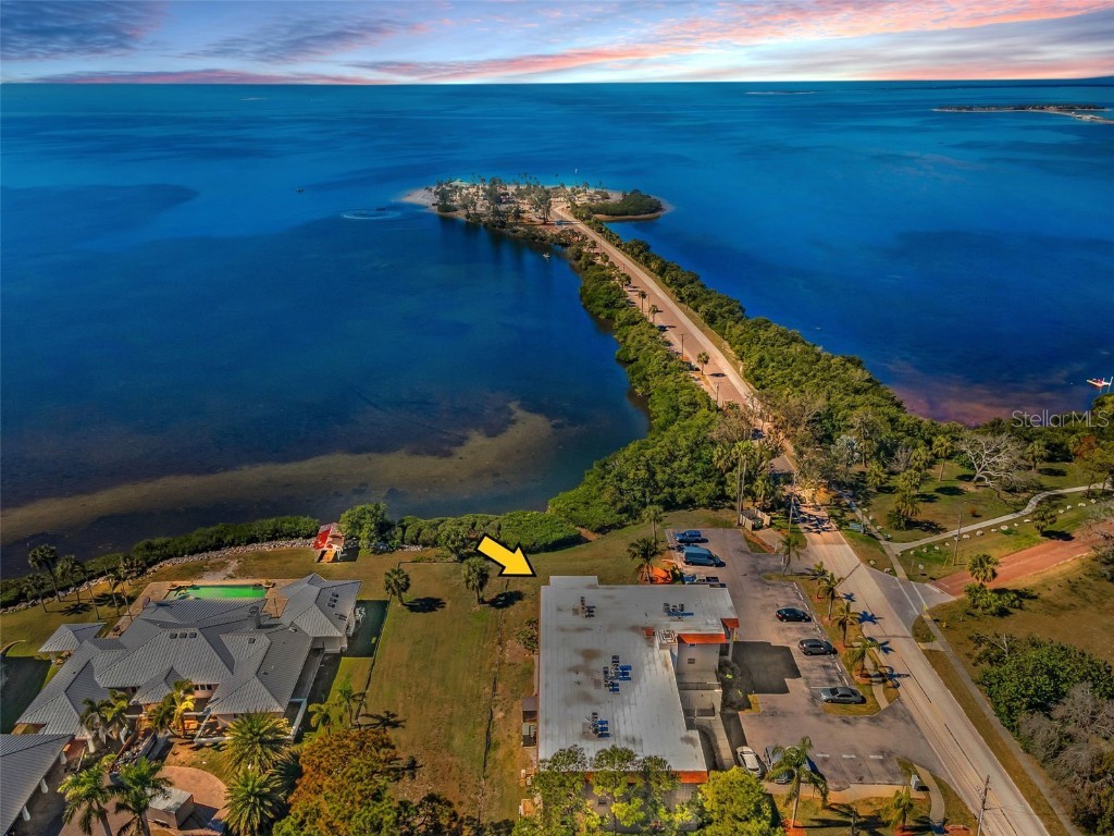 1723 Gulf Road #104 Tarpon Springs FL 34689 - GULF OF MEXICO W7872308 image1