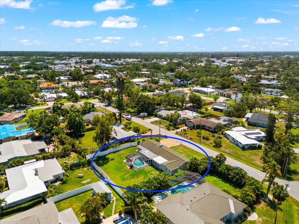 1723 Laramie Street Sarasota FL 34231 A4654487 image1