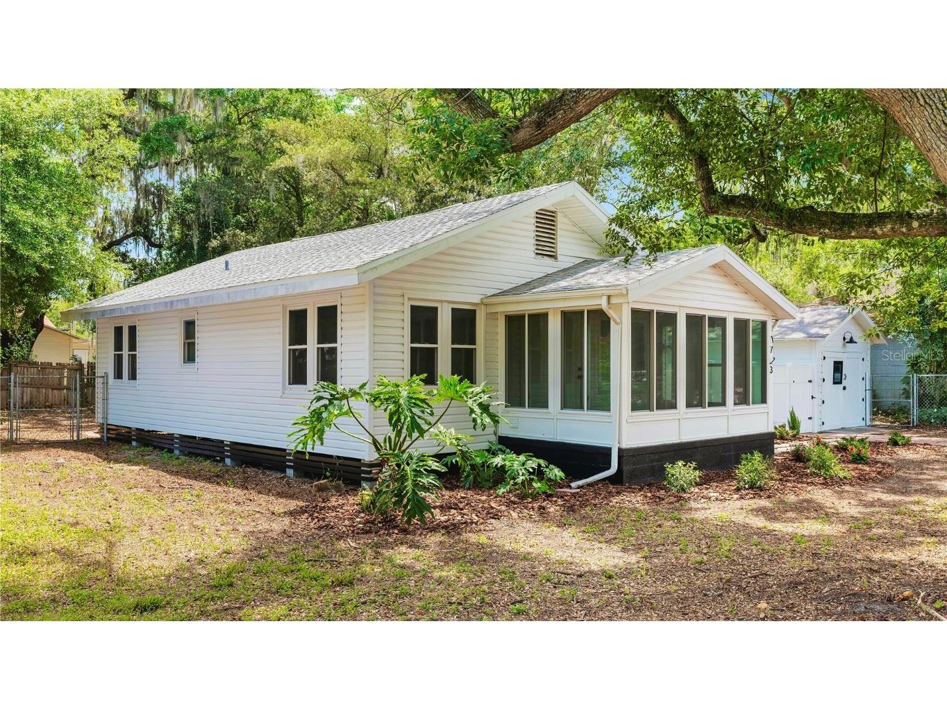 1723 N Combee Road Lakeland FL 33801 L4944257 image1