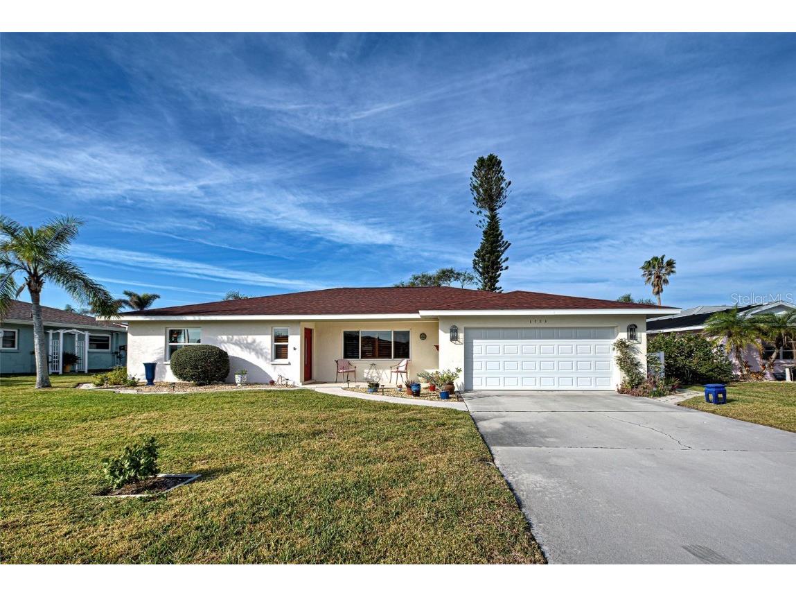 1723 N Gondola Court Venice FL 34293 - CLAW LAKE N6136810 image1