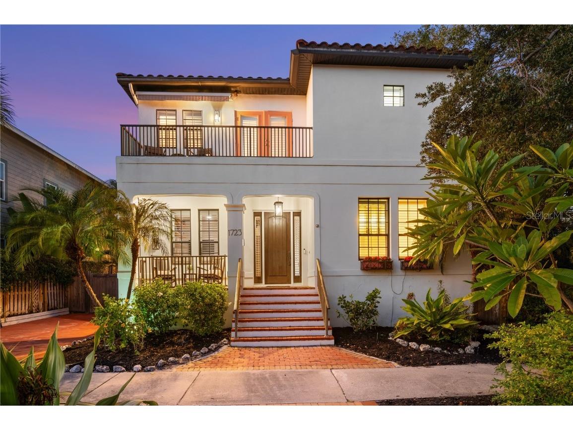 1723 Oak Street Sarasota FL 34236 A4671825 image1
