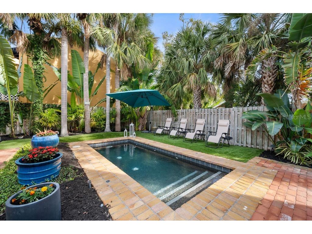 1723 Oak Street Sarasota FL 34236 A4671825 image15