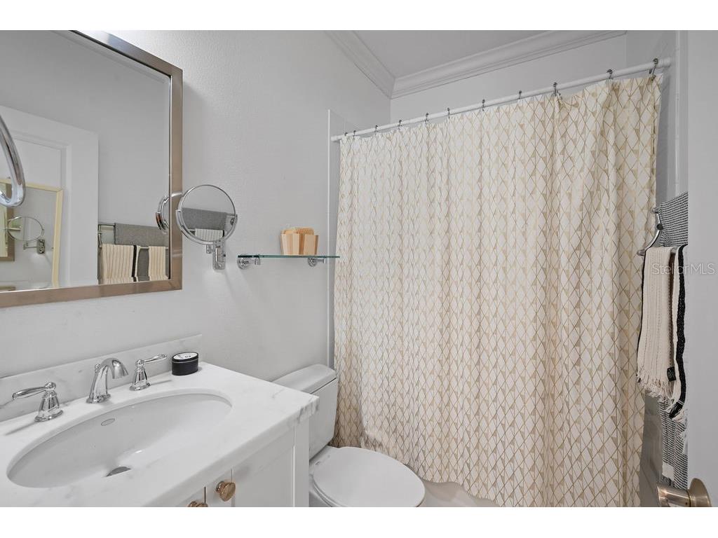 1723 Oak Street Sarasota FL 34236 A4671825 image29