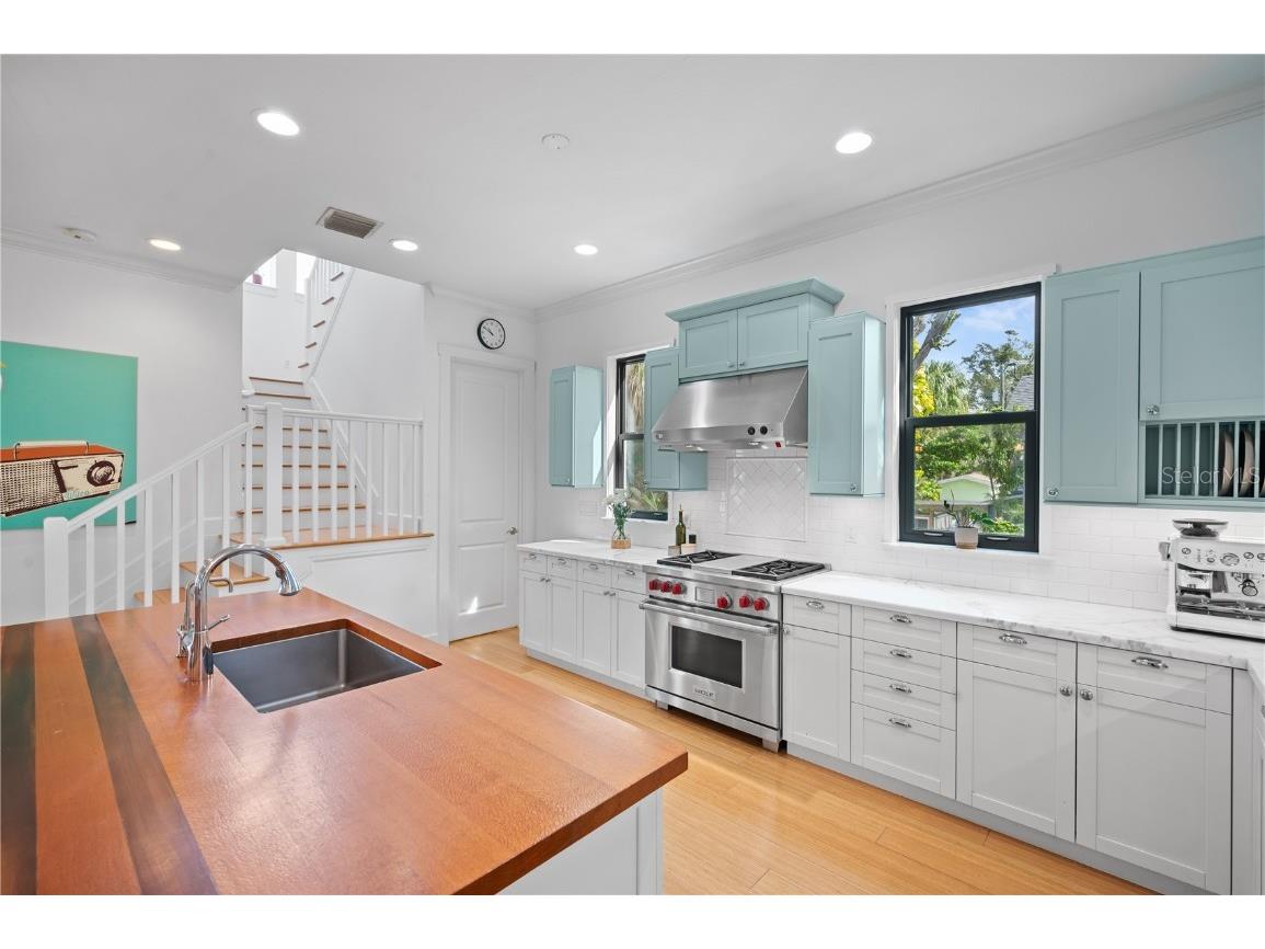 1723 Oak Street Sarasota FL 34236 A4671825 image4