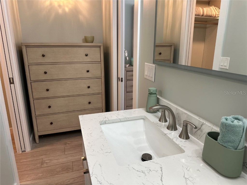 1723 Stanford Lane Sarasota FL 34231 - AQUALANE CANAL -SARASOTA BAY A4610649 image25