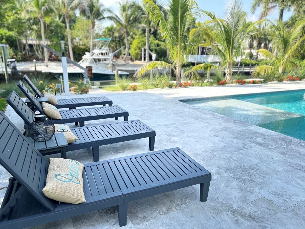 1723 Stanford Lane Sarasota FL 34231 - AQUALANE CANAL -SARASOTA BAY A4610649 image40