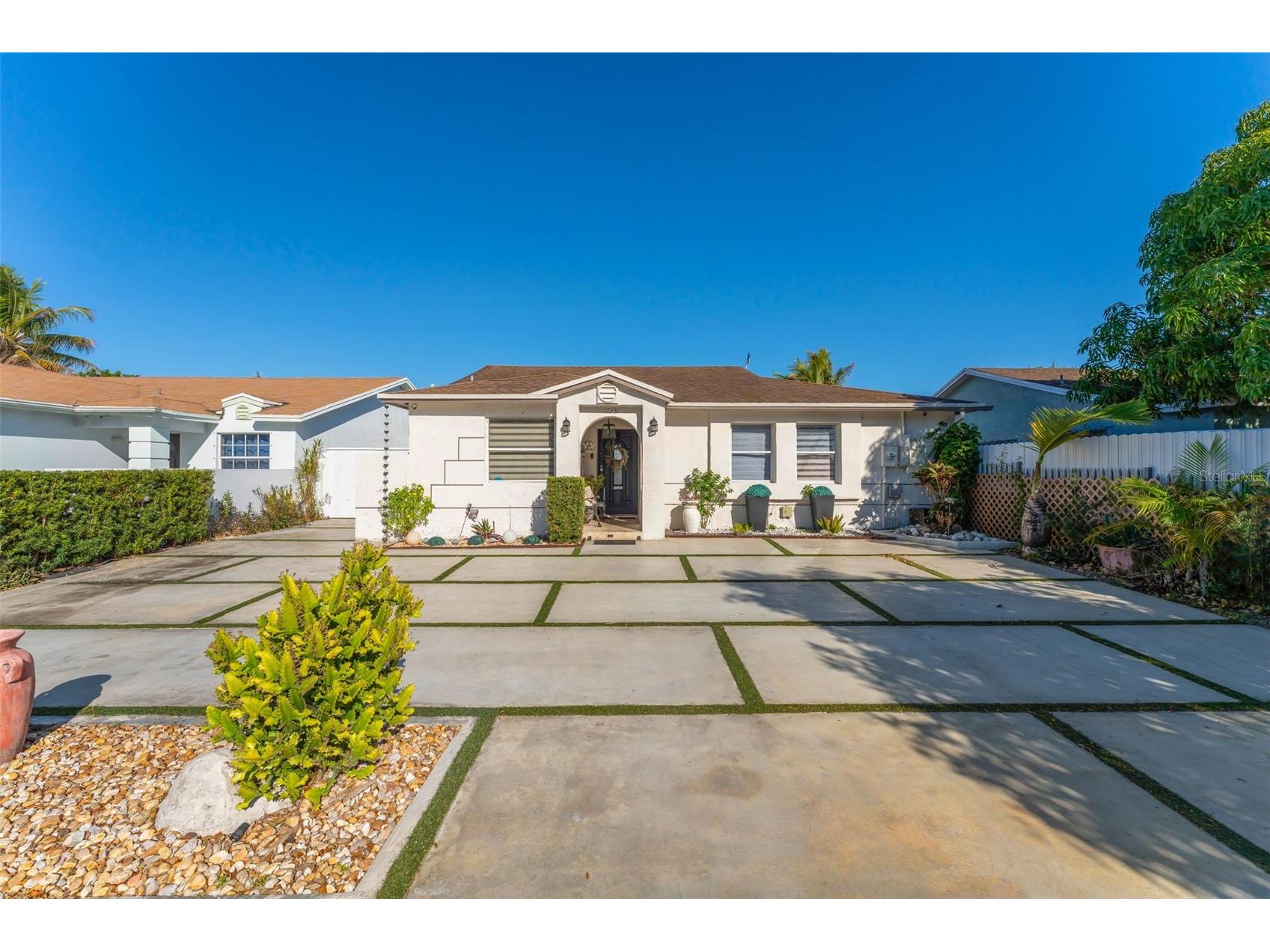 17231 SW 115th Avenue Miami FL 33157 - BELLE AIRE CANAL TB8479668 image1