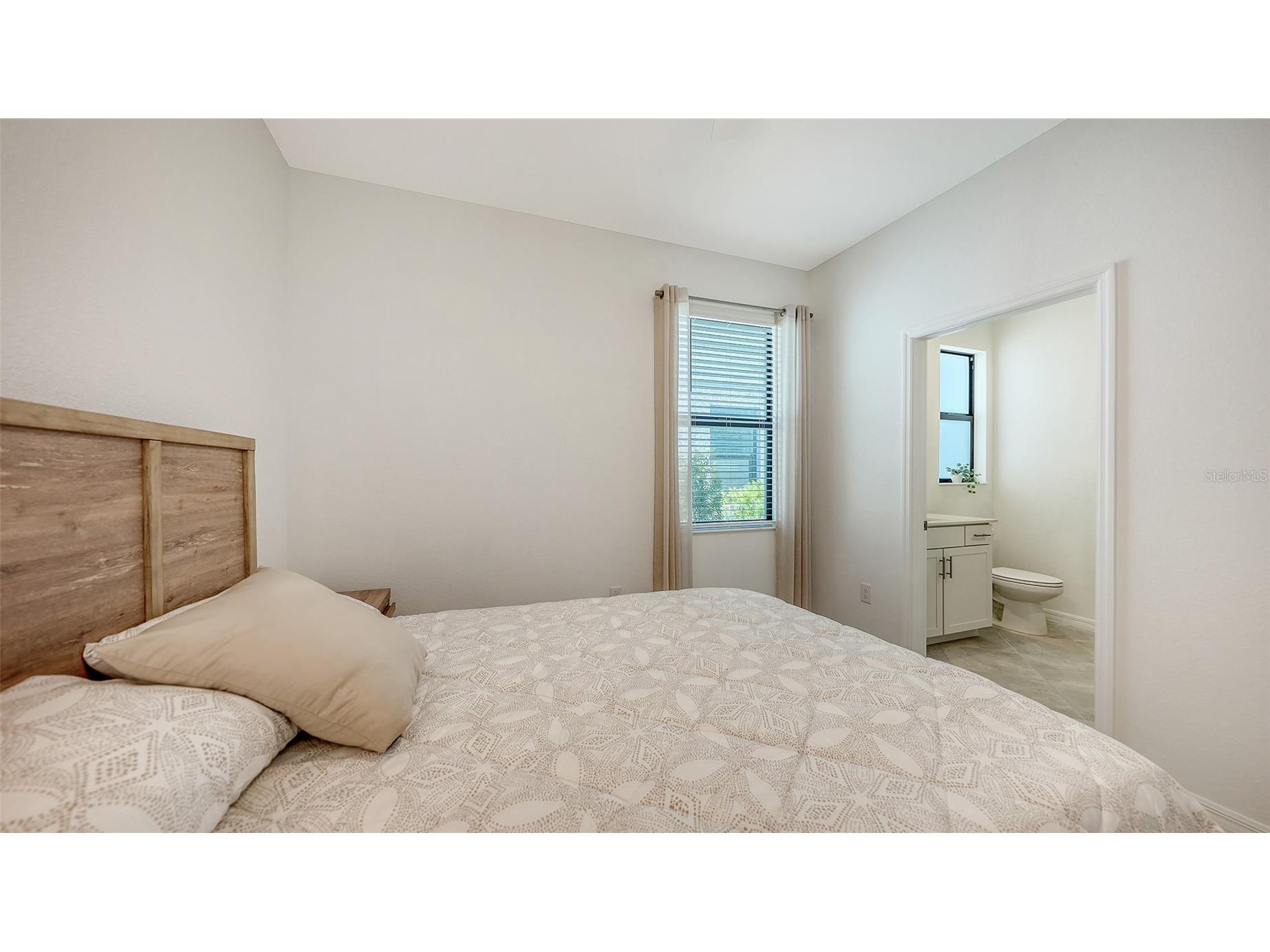 17233 Moonflower Drive Venice FL 34293 A4688903 image29