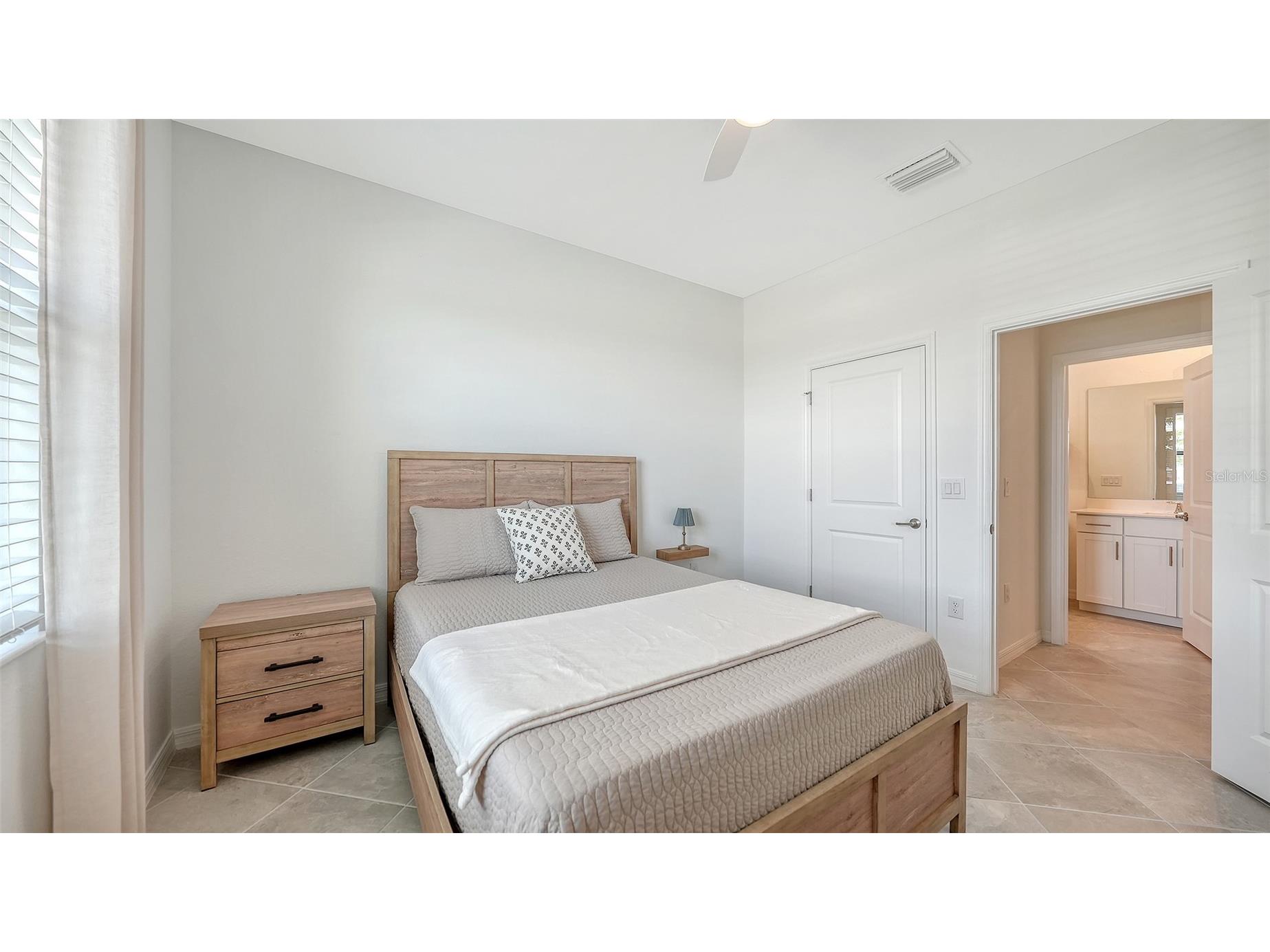 17233 Moonflower Drive Venice FL 34293 A4688903 image34
