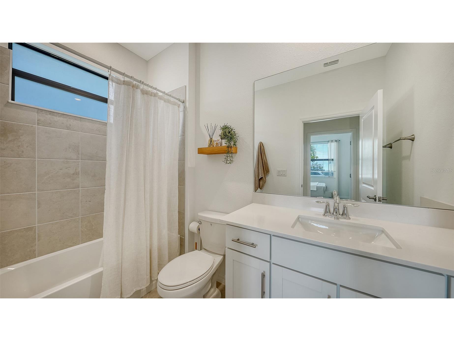 17233 Moonflower Drive Venice FL 34293 A4688903 image40