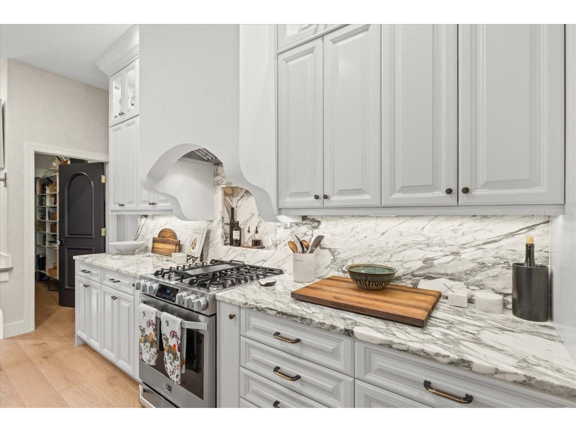 1724 Cherry Lane Sarasota FL 34236 A4668989 image14