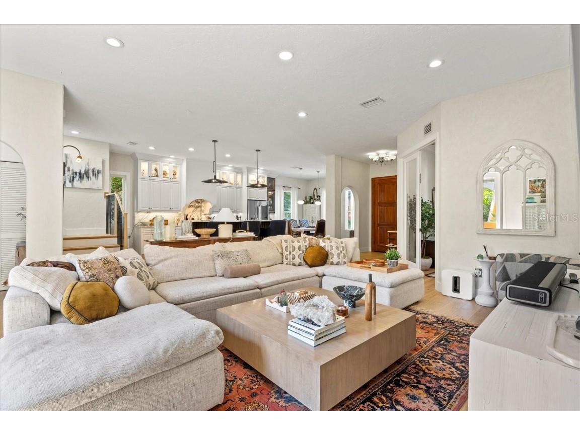 1724 Cherry Lane Sarasota FL 34236 A4668989 image20