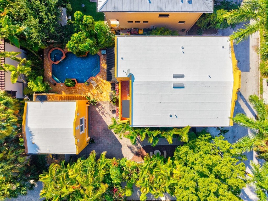 1724 Cherry Lane Sarasota FL 34236 A4668989 image43