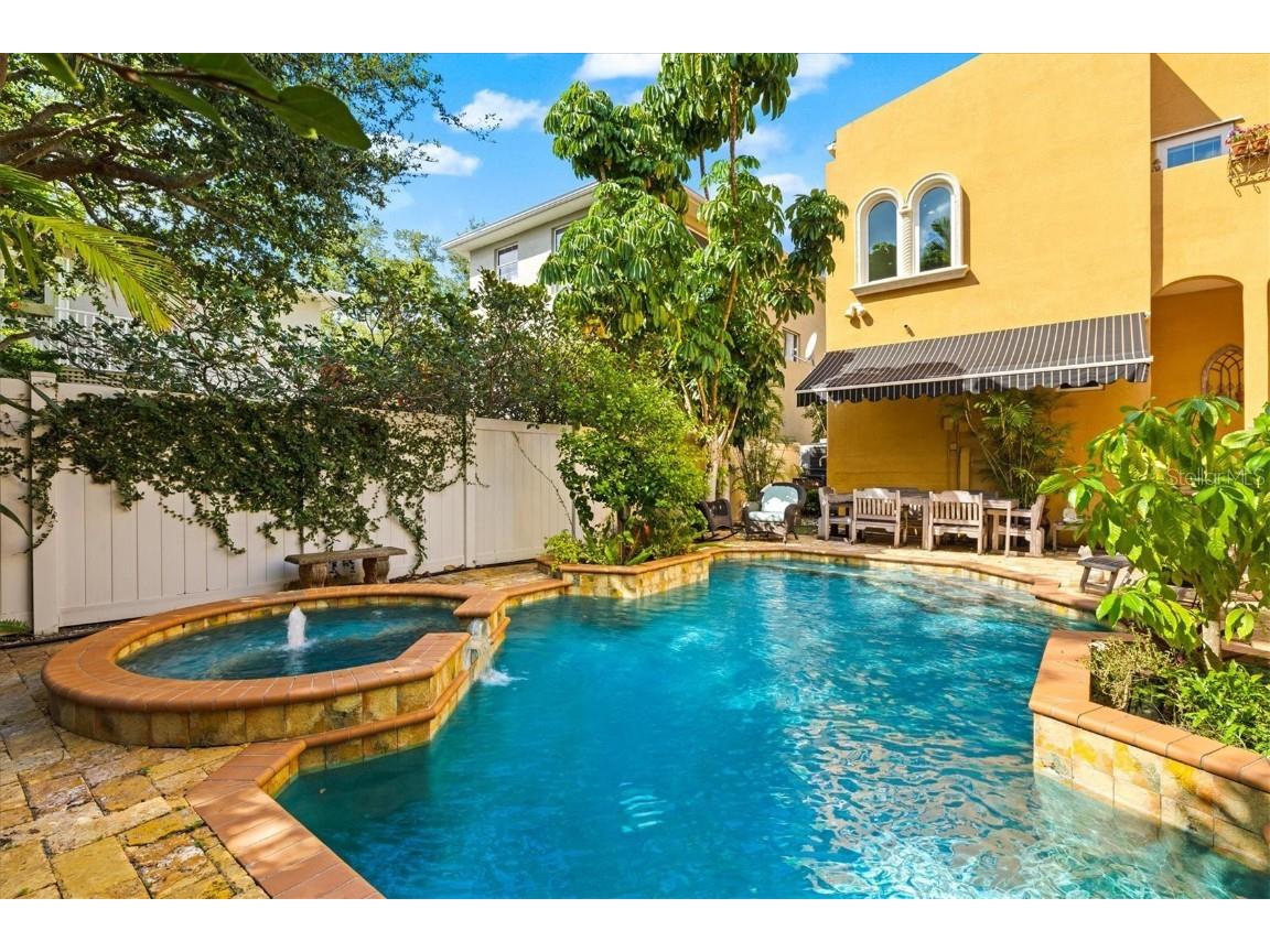 1724 Cherry Lane Sarasota FL 34236 A4668989 image52